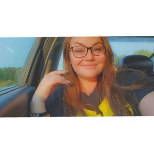 Meet your Posher, Kaitlin